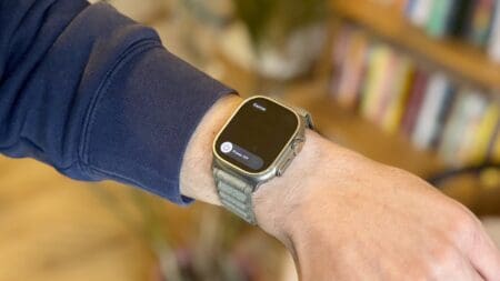 iOS 26 beta leak hints at larger display for Apple Watch Ultra 3 Powering down an Apple Watch Ultra 2