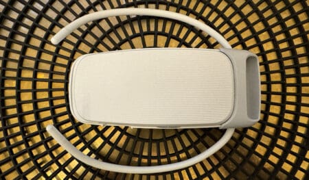 This Sony wearable can keep you cool (but you won’t look it) This Sony wearable can keep you cool (but you won't look it)