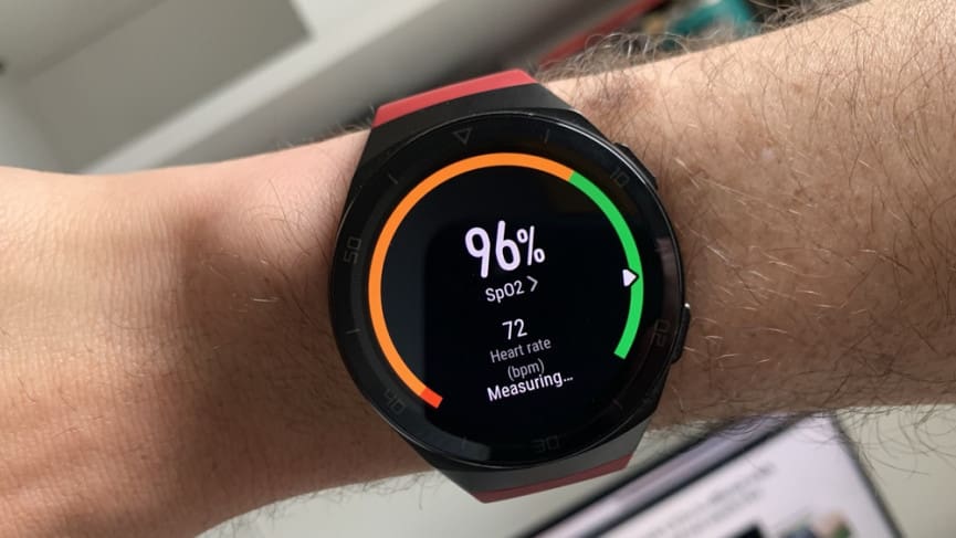 Huawei Watch GT 2e v Samsung Galaxy Watch Active 2