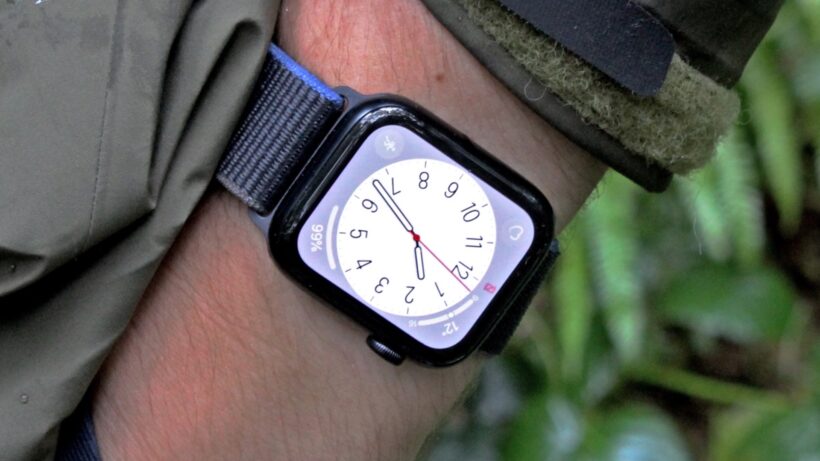 The Apple Watch SE 2 is almost a third off today
