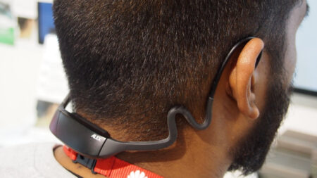 Alex posture tracker first look: The wearable that wants to end ‘text neck’ Alex posture tracker first look: The wearable that wants to end 'text neck'