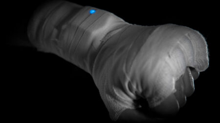 Hykso boxing wearable will make you king of the square ring Hykso boxing wearable will make you king of the square ring