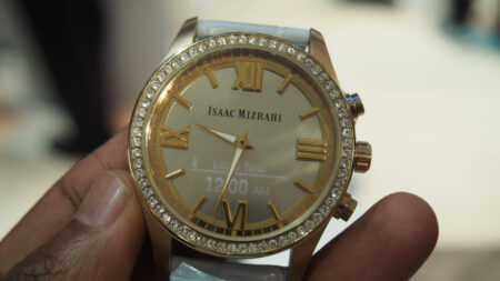 HP’s Isaac Mizrahi wearable might have solved the smartwatch screen dilemma HP's Isaac Mizrahi wearable might have solved the smartwatch screen dilemma