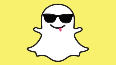 Snapchat is building a team to develop a Google Glass rival Snapchat is building a team to develop a Google Glass rival