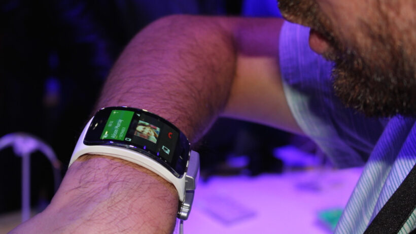 Samsung Gear S on sale 7 November in US and UK: £329 in Britain