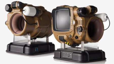 This Pip-Boy can actually work like a smartwatch This Pip-Boy can actually work like a smartwatch