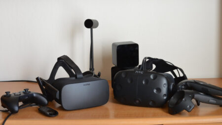 Oculus Rift v HTC Vive: Which VR headset should you get? Oculus Rift v HTC Vive: Which VR headset should you get?