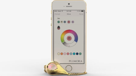 Plumora smart jewellery seeks fashion foray for wearable tech Plumora smart jewellery seeks fashion foray for wearable tech