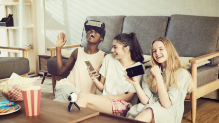 You can pre-order the new Samsung Gear VR now in the US You can pre-order the new Samsung Gear VR now in the US