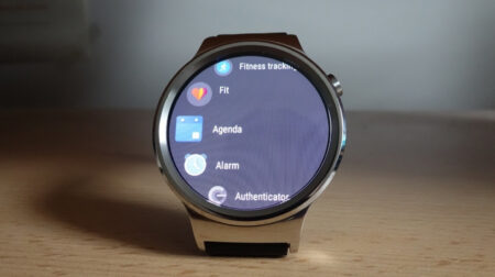 Google delays Android Wear 2.0 to next year, brings Play Store to your wrist Google delays Android Wear 2.0 to next year, brings Play Store to your wrist