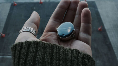 Senstone’s smart pendant turns your random thoughts into text Senstone's smart pendant turns your random thoughts into text