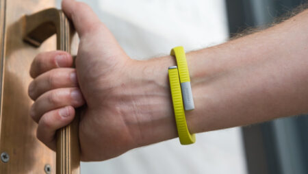 Wearable tech market to triple in 2015 Wearable tech market to triple in 2015