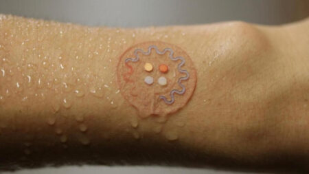 Smart sweat-detecting skin patch knows when you’re dehydrated Smart sweat-detecting skin patch knows when you're dehydrated