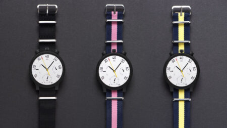 Moskito is a stylish speedometer and smartwatch in one Moskito is a stylish speedometer and smartwatch in one