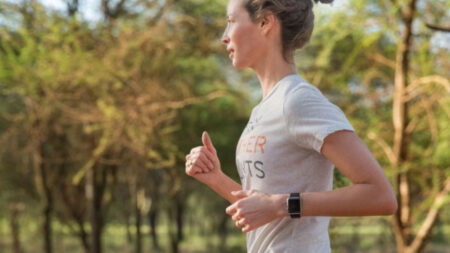 Apple Watch owners can ‘Ring In The New Year’ with latest challenge Apple Watch owners can 'Ring In The New Year' with latest challenge