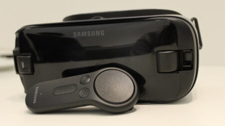 Samsung’s new Gear VR controller lets you point, drag and shoot in VR Samsung's new Gear VR controller lets you point, drag and shoot in VR