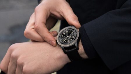 Montblanc Summit guide: Luxury Android Wear smartwatch now available Montblanc Summit guide: Luxury Android Wear smartwatch now available