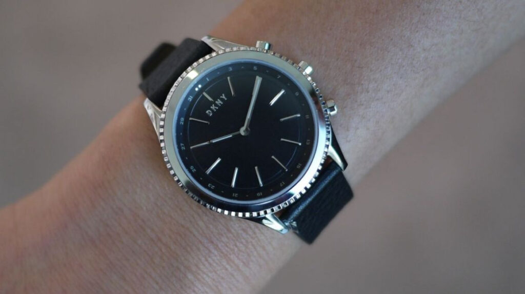 Desirable DKNY Minute blends form, function and price