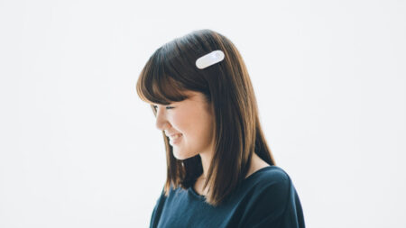 Ontenna smart hair clip will help deaf people sense sound Ontenna smart hair clip will help deaf people sense sound