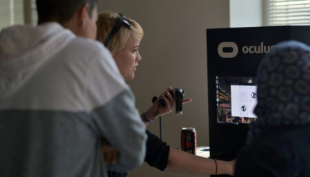 Oculus is making VR free to use by putting Rifts in a bunch of libraries