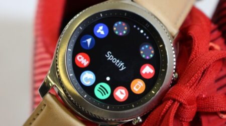 Samsung’s Gear S3 Spotify app is set to get awesome thanks to offline playback Samsung's Gear S3 Spotify app is set to get awesome thanks to offline playback