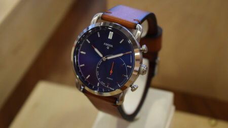 Fossil’s Q Commuter might be its best looking hybrid smartwatch yet Fossil's Q Commuter might be its best looking hybrid smartwatch yet