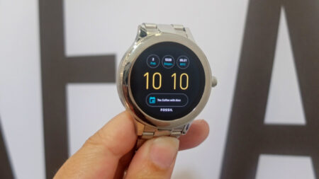 First impressions: Fossil Q Venture slims down Android Wear for women First impressions: Fossil Q Venture slims down Android Wear for women
