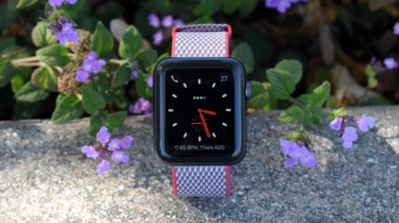 The new watchOS 4 update fixes Apple Watch Series 3’s cellular glitch The new watchOS 4 update fixes Apple Watch Series 3's cellular glitch