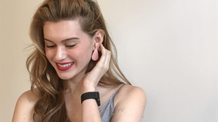 Peripherii’s smart earrings give you wire-free, hands-free access to Siri & Google Peripherii's smart earrings give you wire-free, hands-free access to Siri & Google
