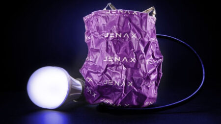 Electric origami: Flexible battery tech heading to wearables Electric origami: Flexible battery tech heading to wearables