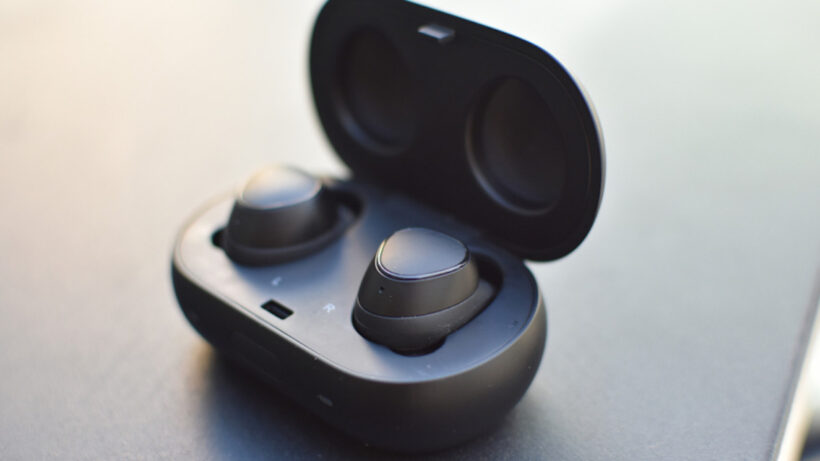 Hearable sales could boom as companies ditch the headphone jack
