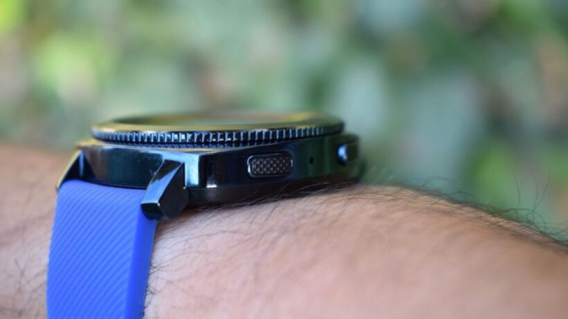 Samsung Gear S4 could feature batteries within its watch straps to give you a boost