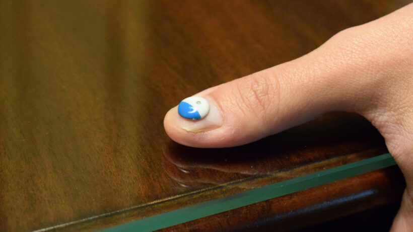 L’Oreal’s tiny UV sensor is a smart way to get you to buy more sunscreen