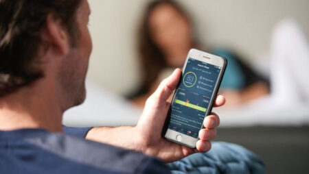 The NFL wants players to track their sleep, so they’re all getting smart beds The NFL wants players to track their sleep, so they're all getting smart beds