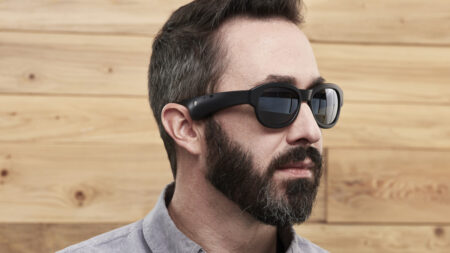 Listen here, Bose’s AR smartglasses aren’t about what you see Listen here, Bose's AR smartglasses aren't about what you see