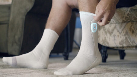 Siren’s smart socks will alert diabetics when they may have a foot injury Siren's smart socks will alert diabetics when they may have a foot injury