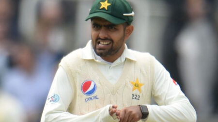 Pakistan cricket team told to stop wearing smartwatches by anti-corruption officials Pakistan cricket team told to stop wearing smartwatches by anti-corruption officials