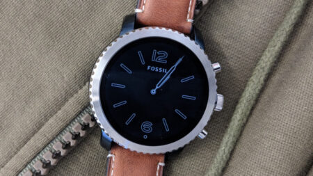 Fossil Q Explorist review Fossil Q Explorist review