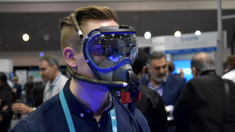 ODG’s oxygen mask has an AR display to help save pilots’ lives