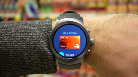 Wear OS update brings faster Google Pay, bug fixes and design improvements Wear OS update brings faster Google Pay, bug fixes and design improvements