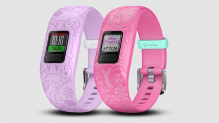 Garmin Vivofit jr 2 kids fitness tracker dresses up like a Disney Princess Garmin Vivofit jr 2 kids fitness tracker dresses up like a Disney Princess