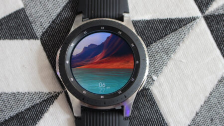 Samsung’s LTE Galaxy Watch to cost $50 more than non-LTE version Samsung's LTE Galaxy Watch to cost $50 more than non-LTE version