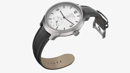 Mondaine Helvetica No 1 Smart beats Tag to the smartwatch punch Mondaine Helvetica No 1 Smart beats Tag to the smartwatch punch