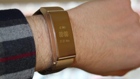 Huawei TalkBand B2 review Huawei TalkBand B2 review