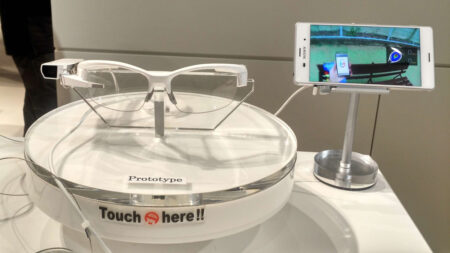 Sony SmartEyeglass Attach first look: This specs accessory has potential Sony SmartEyeglass Attach first look: This specs accessory has potential
