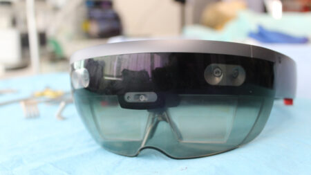 Employees demand Microsoft end HoloLens contract with US Army