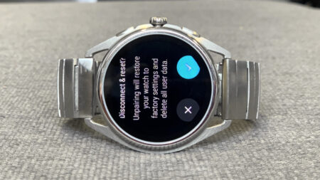 How to reset a Wear OS smartwatch: Restore order with a hard factory reset