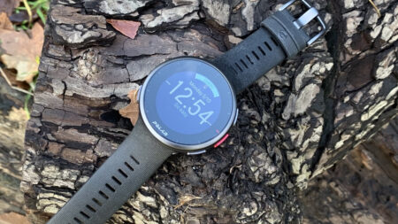 New Polar Vantage V2 sports watch beefs up battery life New Polar Vantage V2 sports watch beefs up battery life
