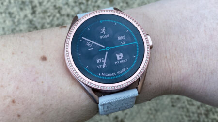 Michael Kors MKGO Gen 5E review: style and smarts Michael Kors MKGO Gen 5E review: style and smarts