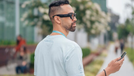 Facebook and Ray-Ban smartglasses are its next hardware release Facebook and Ray-Ban smartglasses are its next hardware release